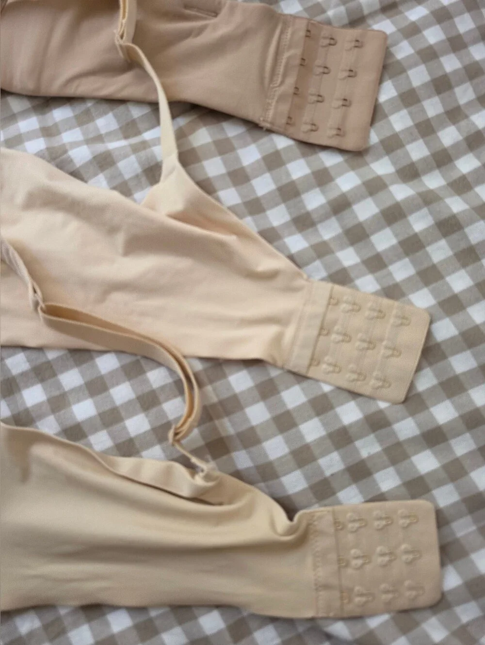 SKIMS Three Unlined Piece Neutral Underwire Bra Set